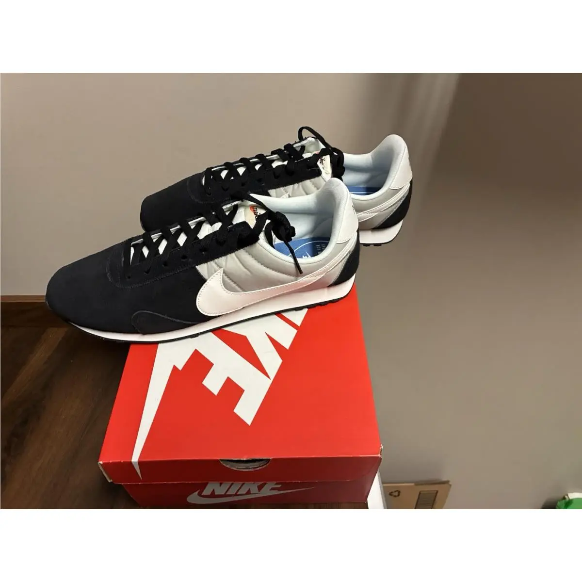 Nike shoes - Nike Pre Montreal 17 - Pre Montreal - 898031-001 - Black/Sail (UPC: 0885179578402) 17