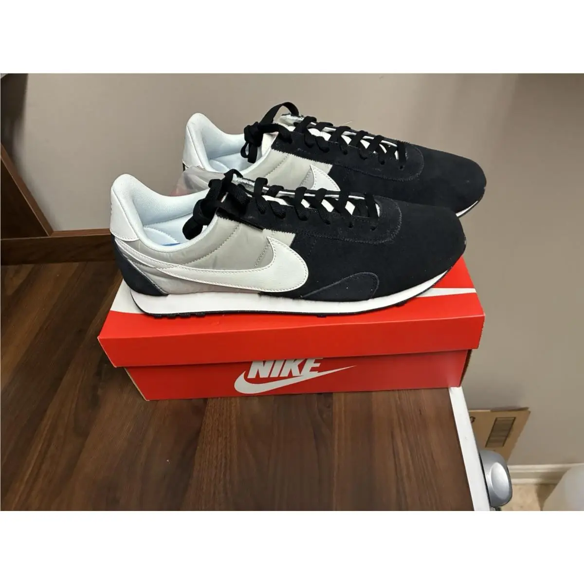 Nike shoes - Nike Pre Montreal 17 - Pre Montreal - 898031-001 - Black/Sail (UPC: 0885179578402) 1