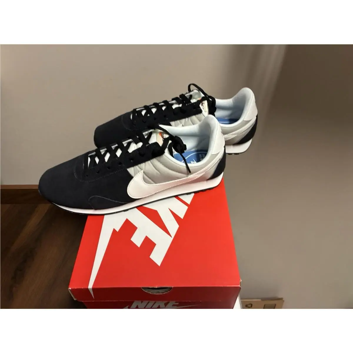 Nike shoes - Nike Pre Montreal 17 - Pre Montreal - 898031-001 - Black/Sail (UPC: 0885179578402) 4