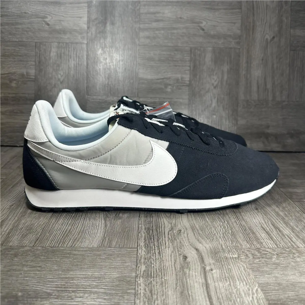 Nike Pre Montreal Mens 15 Black White Wolf Grey Retro Running 898031-001