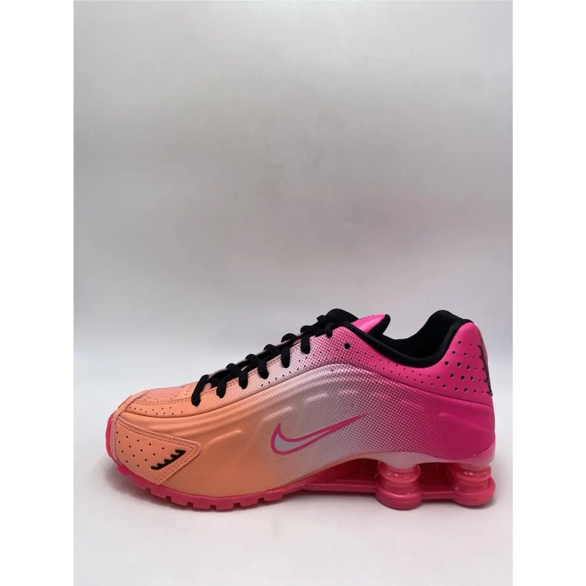 Nike shoes - Nike Shox R4 - Shox - IH2343 600 - Hyper Pink/Foam Pink (UPC: 198482670078) 1