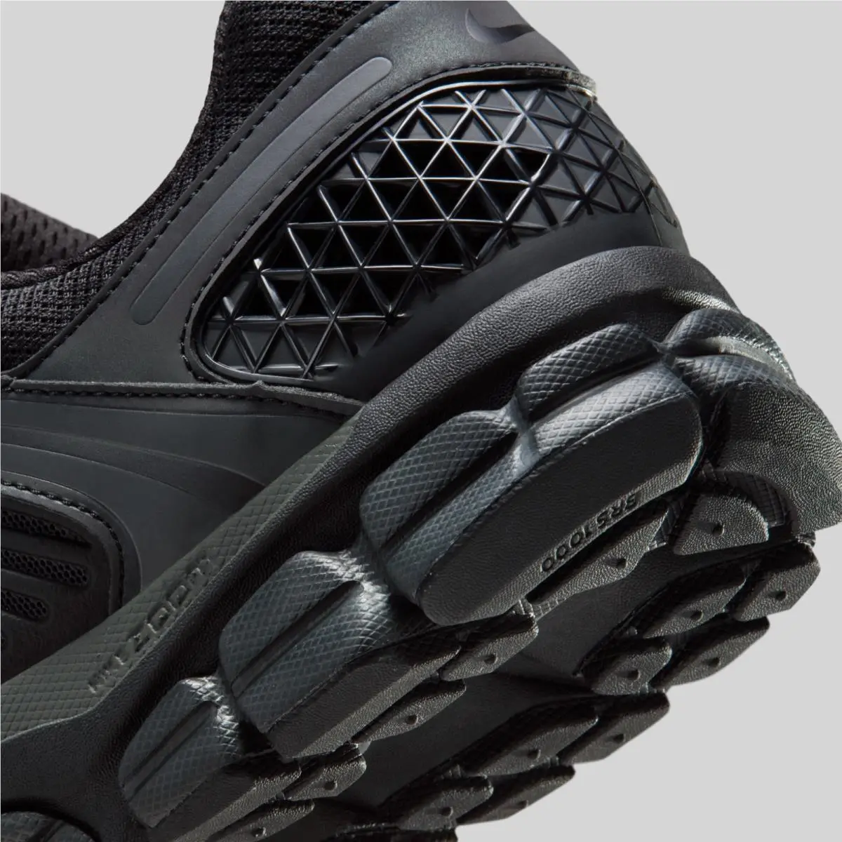 Nike shoes - Nike Zoom Vomero - Zoom Vomero - IM6597-001 - Black 6