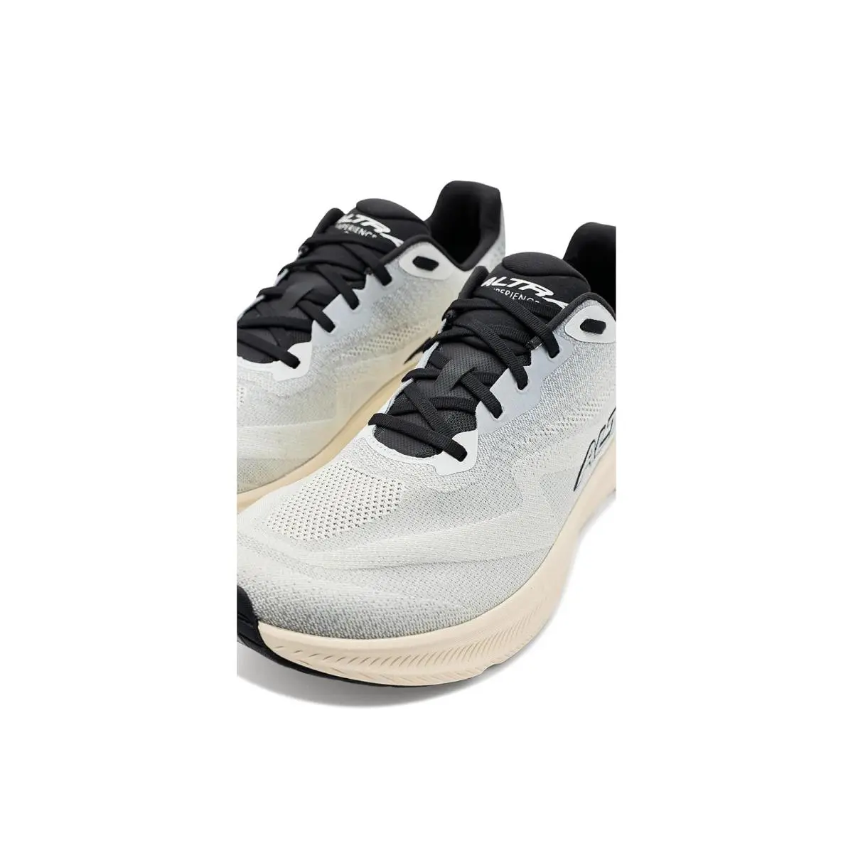 Altra shoes - Black/White 25