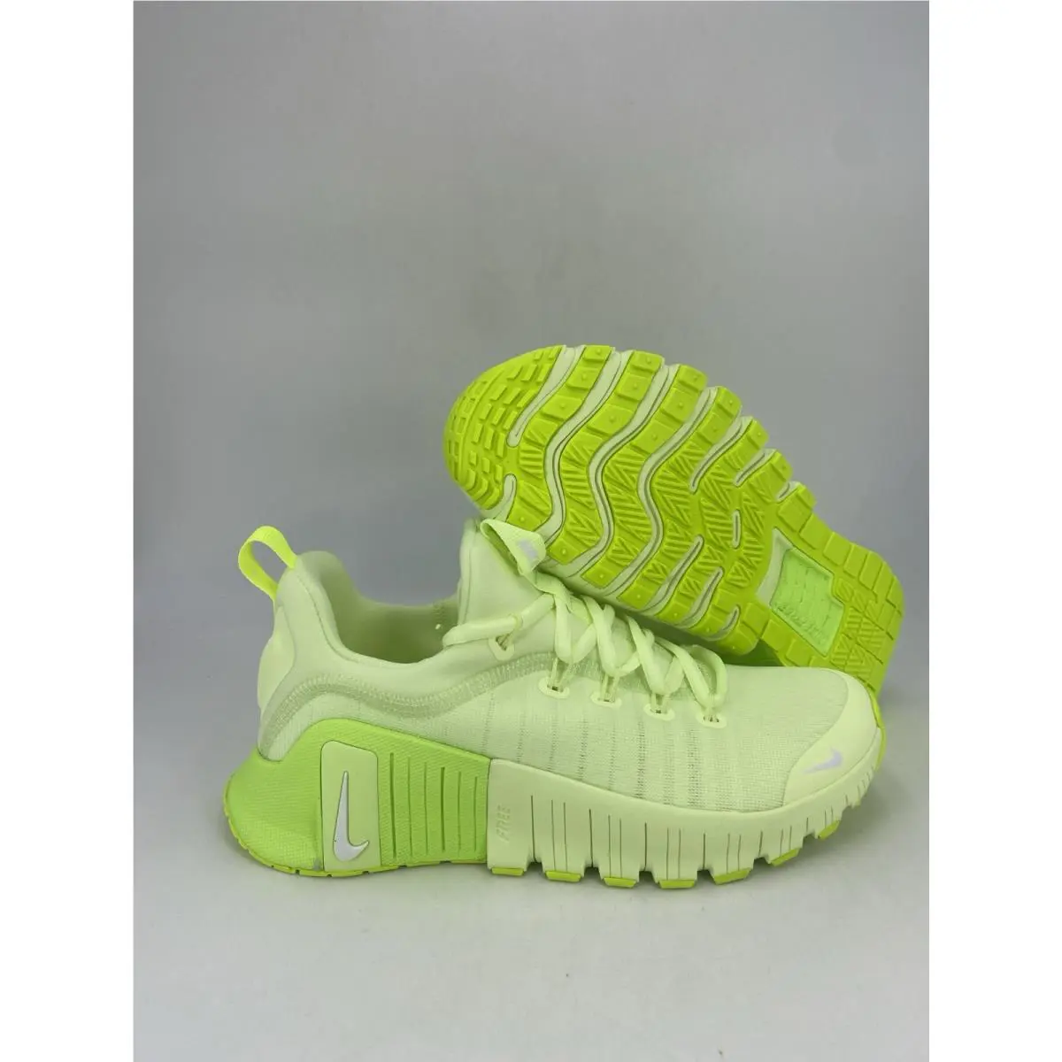 Size 11 Womens Nike Free Metcon 6 Barely Volt FJ7126-702