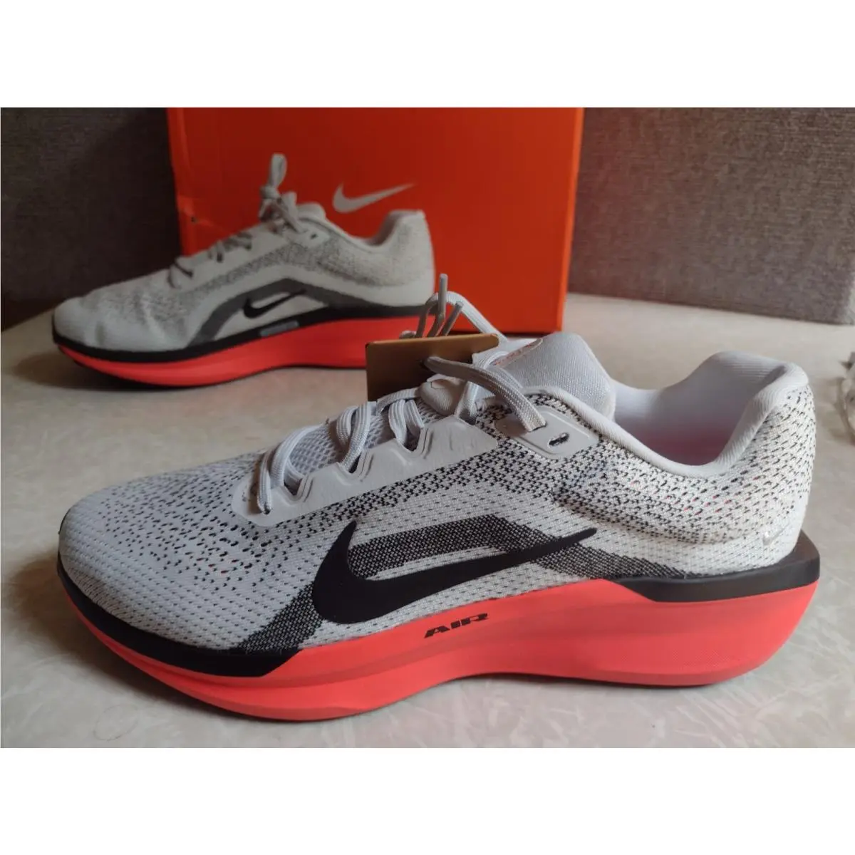 Nike Air Winflo 11 Men`s Road Running Shoes Pure Platinum/black Size 10.5M