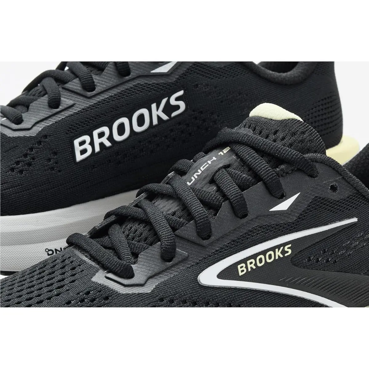 Brooks shoes - Black/Grey/White 18