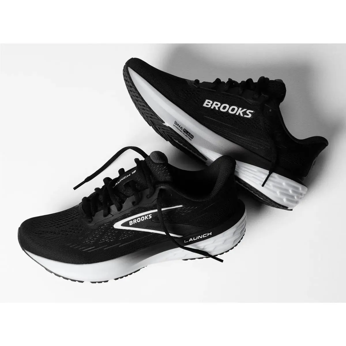 Brooks shoes - Black/White 12