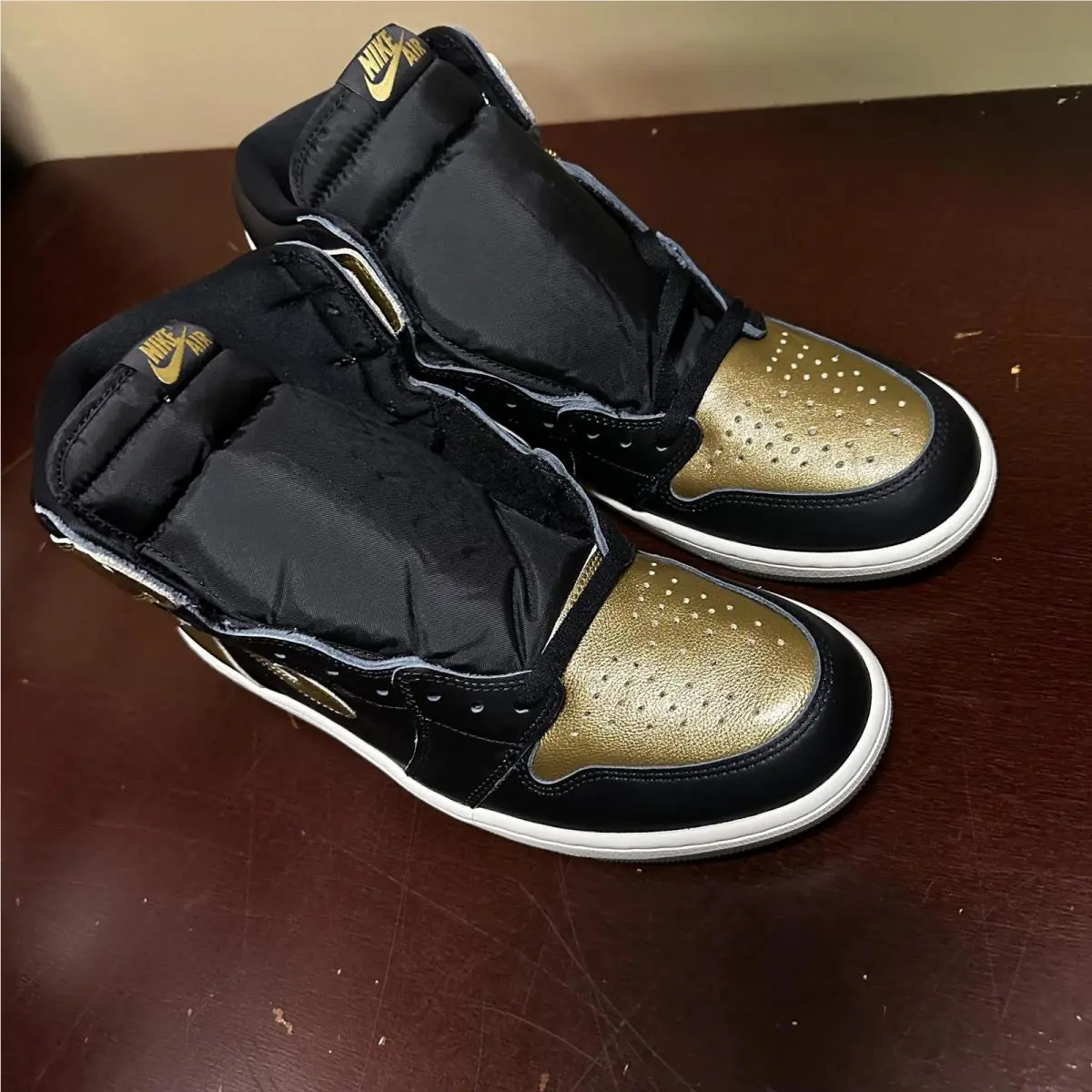 Nike shoes - Black 2