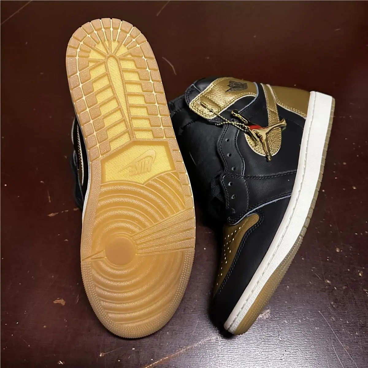 Nike shoes - Black 3