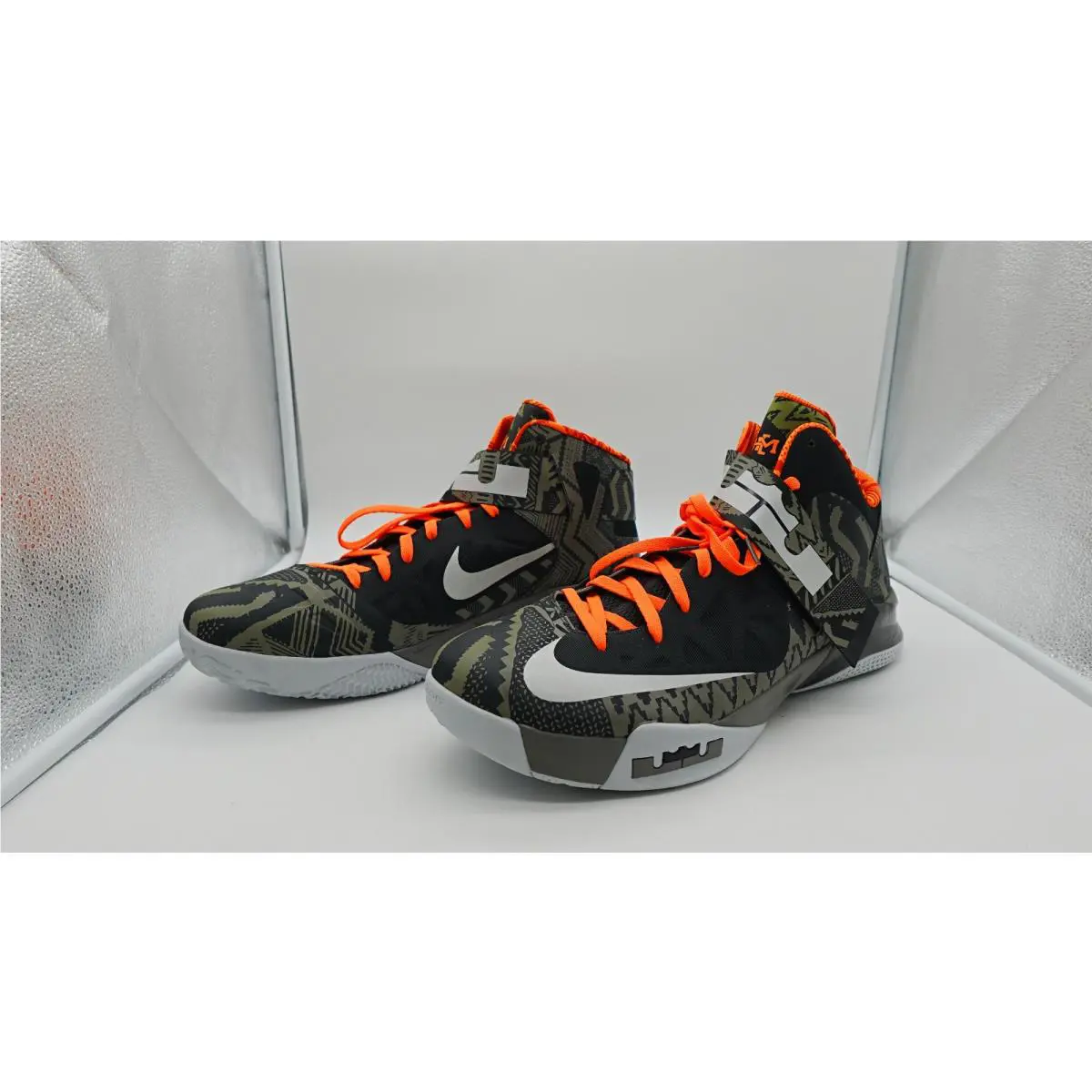 Nike shoes - Nike LeBron Soldier - LeBron Soldier - 525015-013 - Black 0