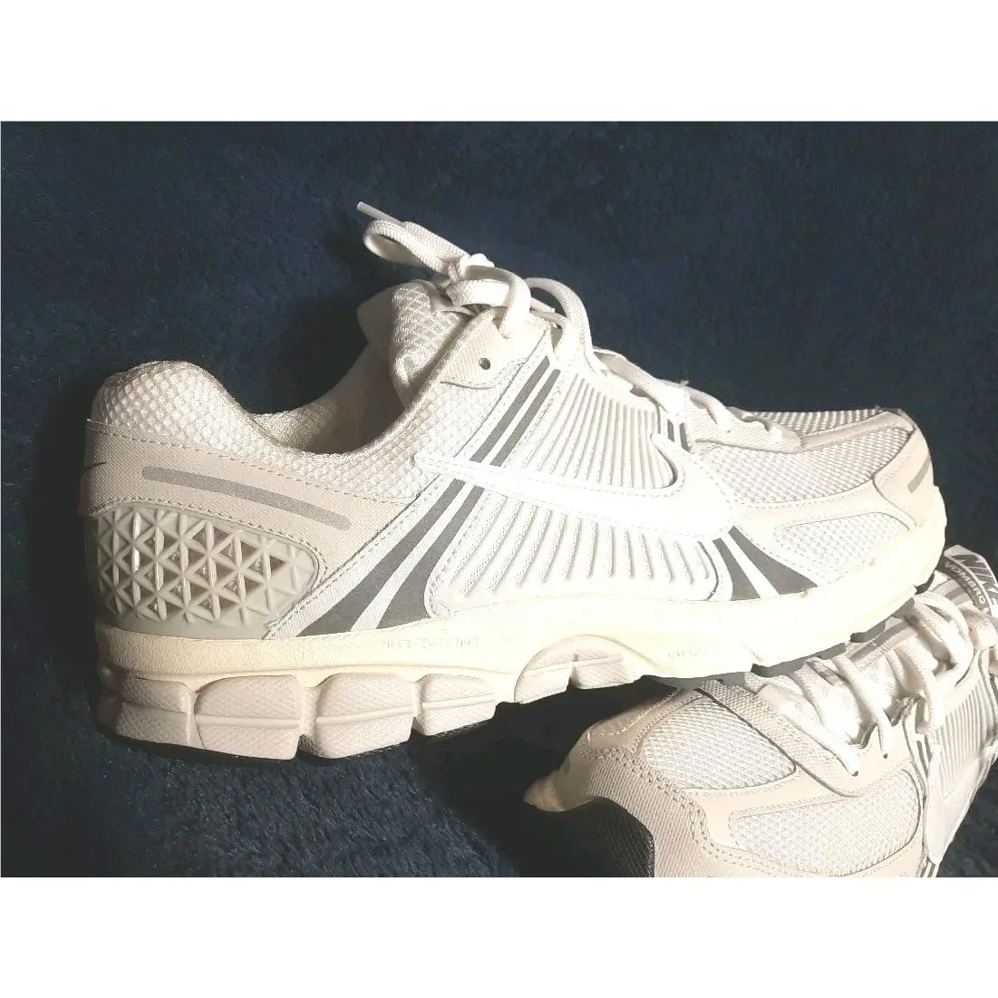 Nike shoes - Nike Zoom Vomero - Zoom Vomero - HF0731 - White (UPC: 0197593989567) 2