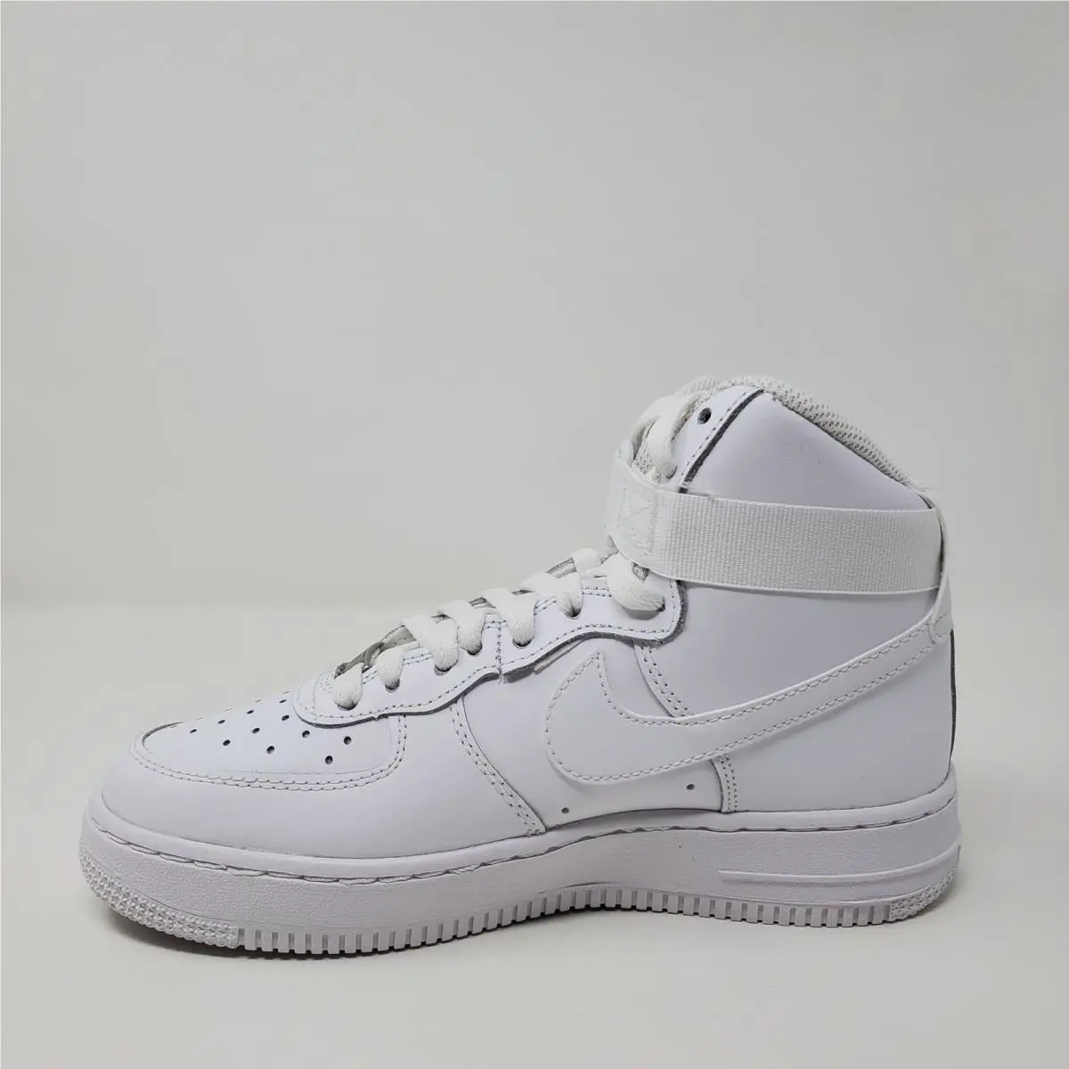 Nike shoes - Nike Air Force 1 High LE - White 7