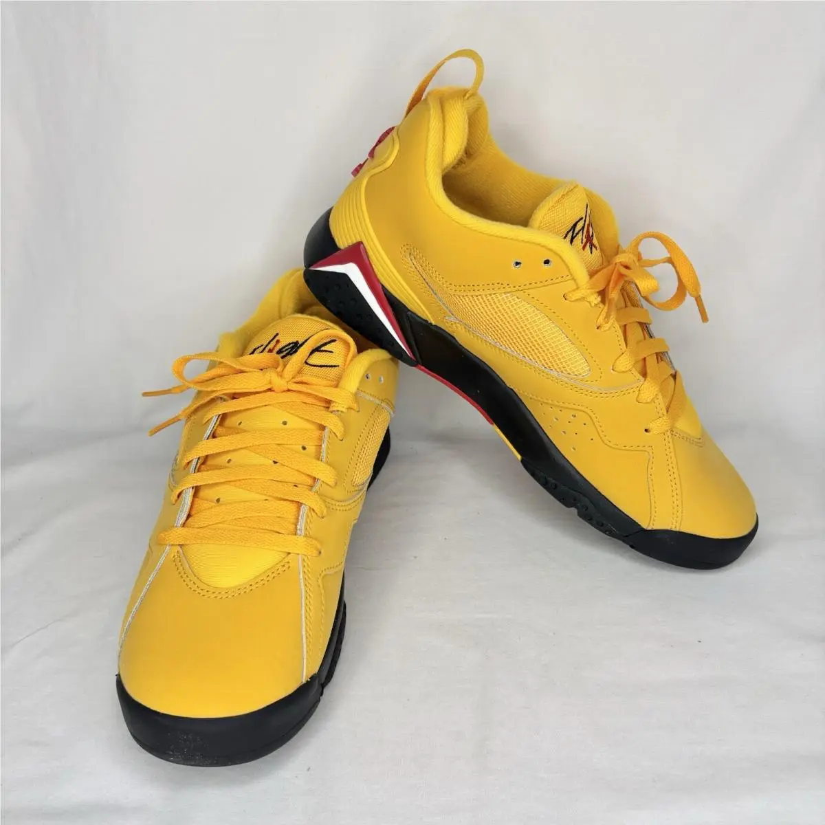 Nike Air Jordan Mvp 92 Men’s Shoes 9.5 Shoes Taxi University Red IO7437-705