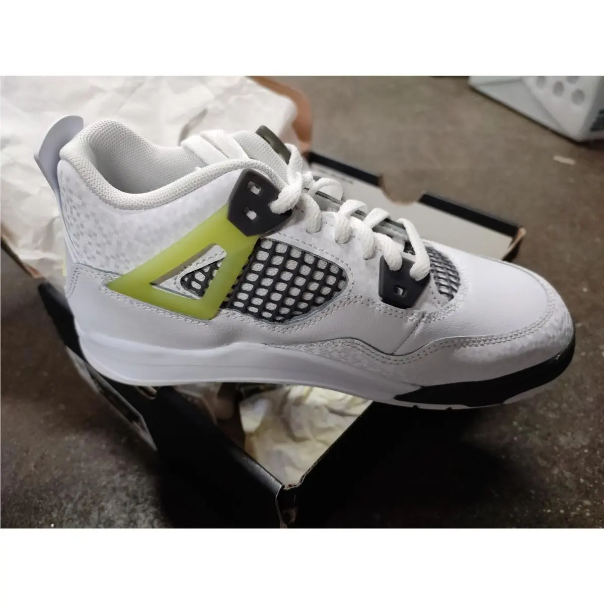 Nike shoes - Nike LT - HJ5991 100 - White/Lt Lemon Twist (UPC: 197862886214) 3