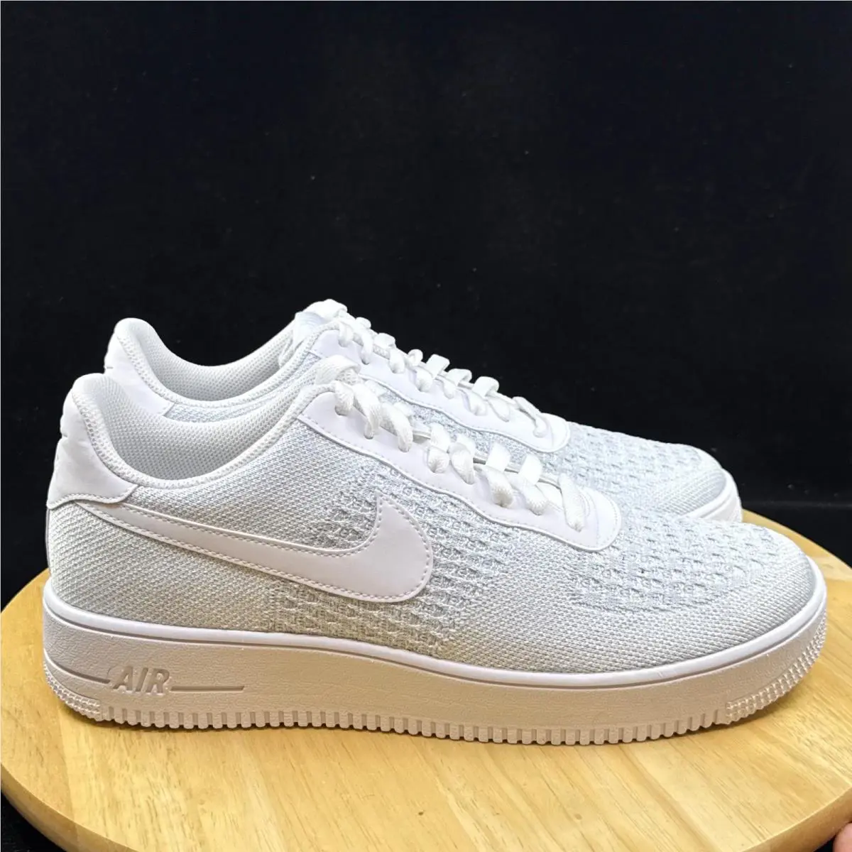 Nike shoes - White 2