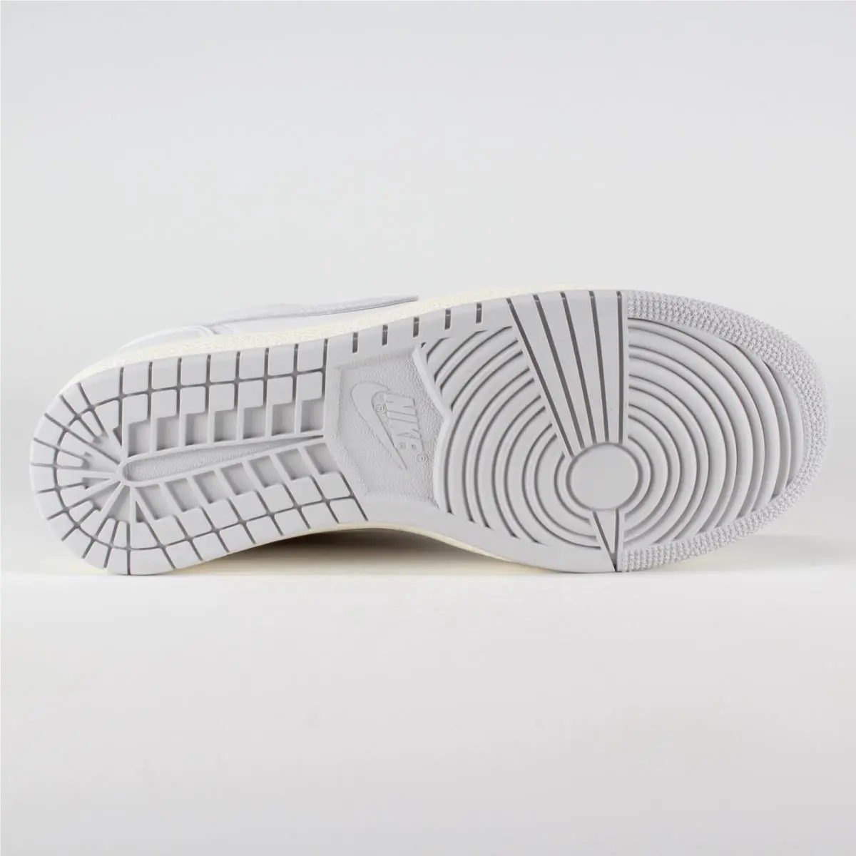 Nike shoes - Air Jordan 1 - Air - FB9933-100 - White 8