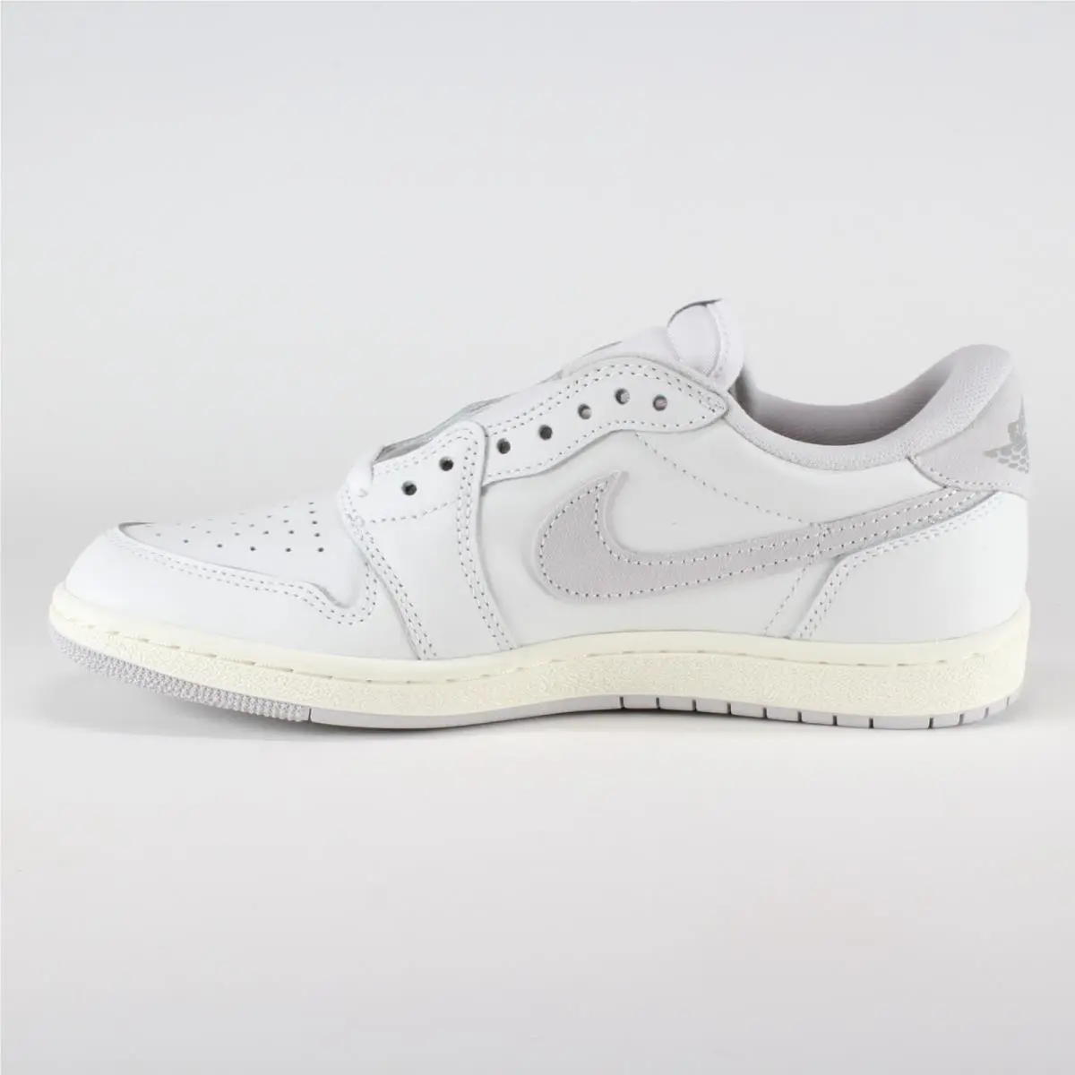 Nike shoes - Air Jordan 1 - Air - FB9933-100 - White 3