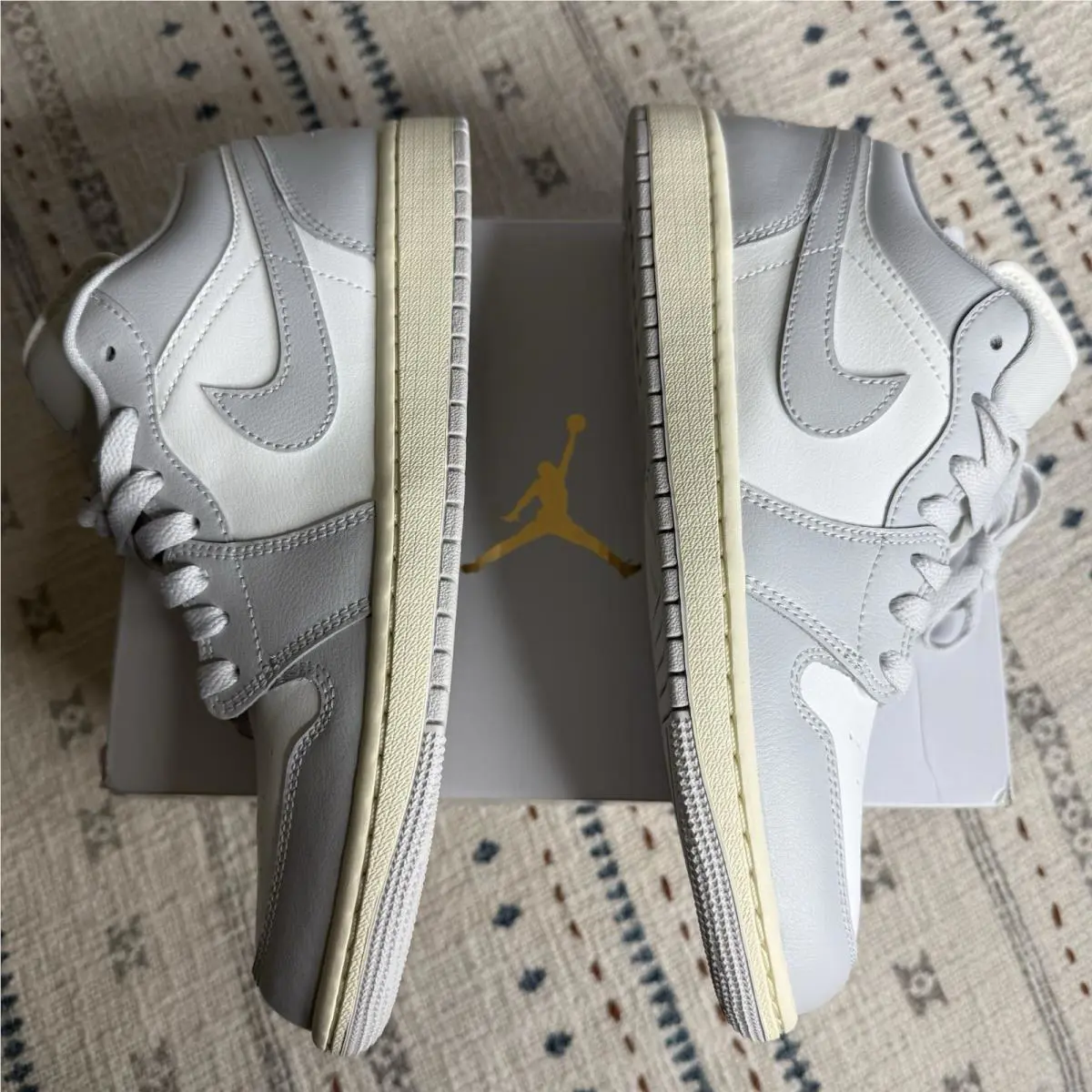 Nike shoes - Air Jordan 1 Low - Air Low - White 1