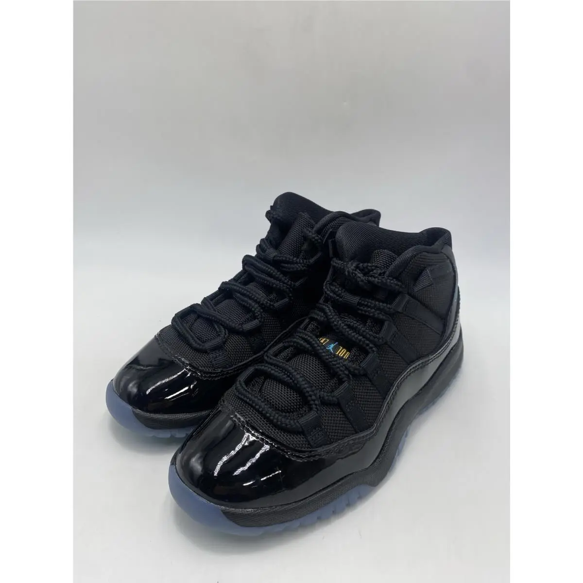 Nike shoes - Air Jordan 11 - Air - Black 2