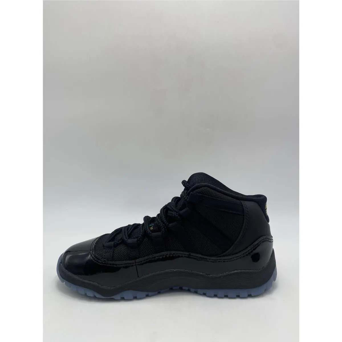 Nike shoes - Air Jordan 11 - Air - Black 1