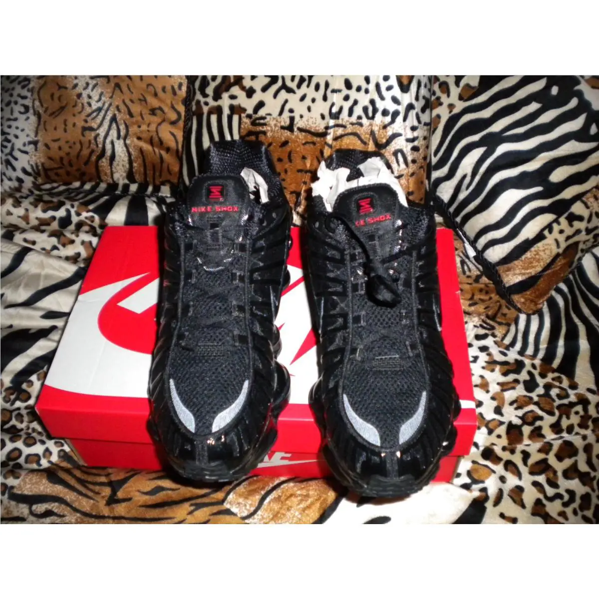 Nike shoes - Nike Shox - Shox - Black, Manufacturer: Black/Black Metallic/Max Orange 5