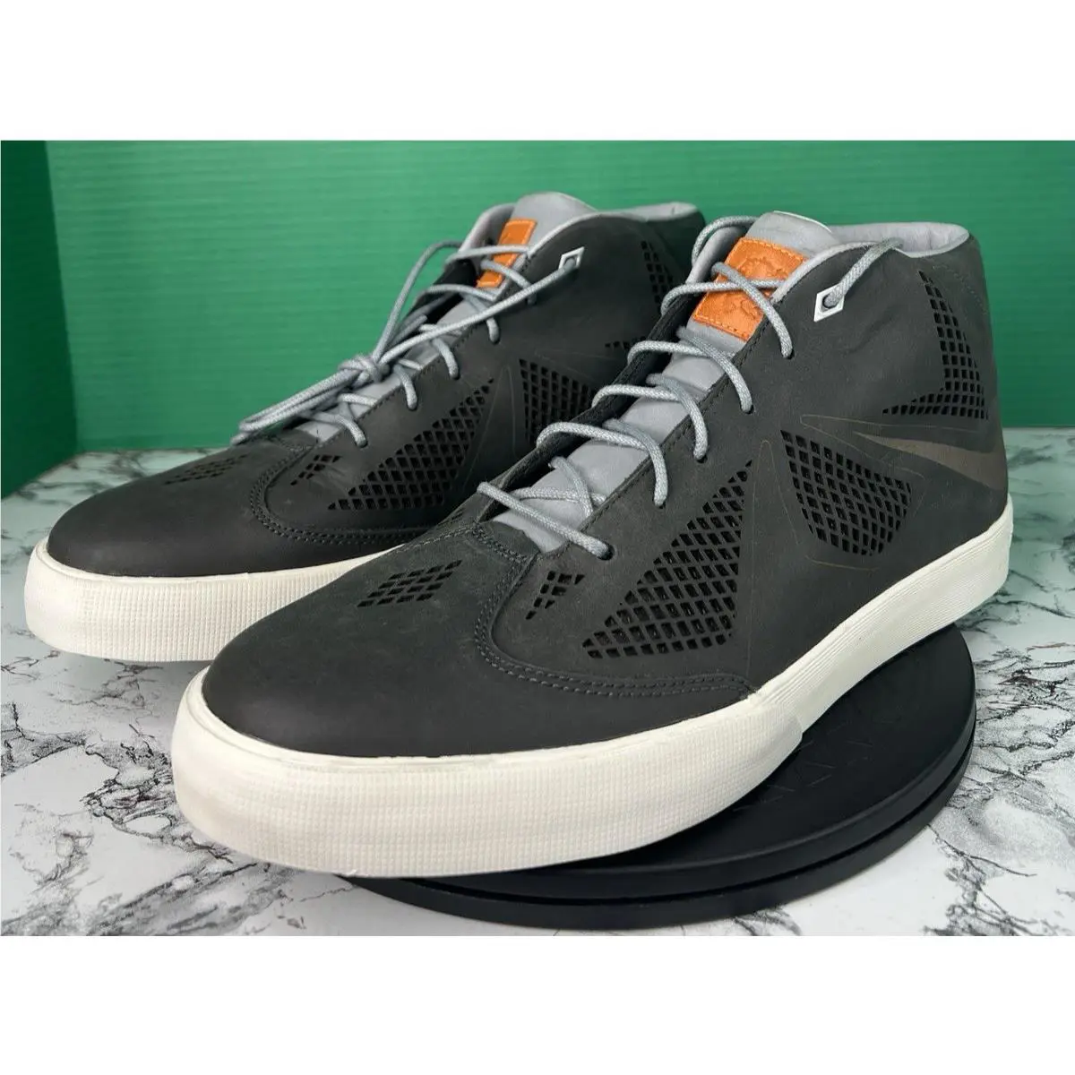 Nike shoes - Nike LeBron Lifestyle - LeBron Lifestyle - 582553-001 - Gray 1