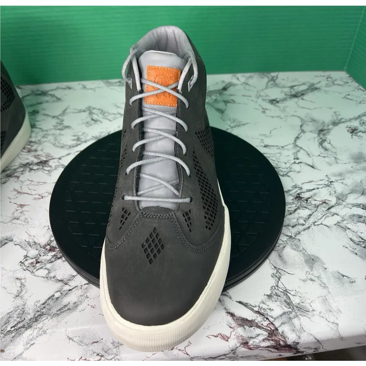 Nike shoes - Nike LeBron Lifestyle - LeBron Lifestyle - 582553-001 - Gray 3
