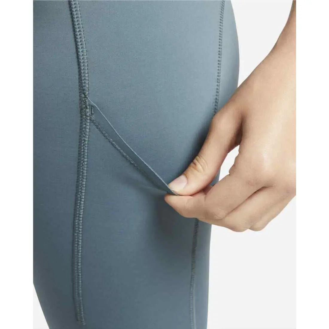 Nike clothing - CERULEAN (UPC: 194954390475) 3