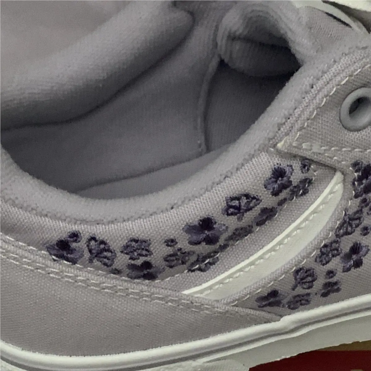 Vans shoes - Flowers - Flowers - Purple (UPC: 0197643298762) 1