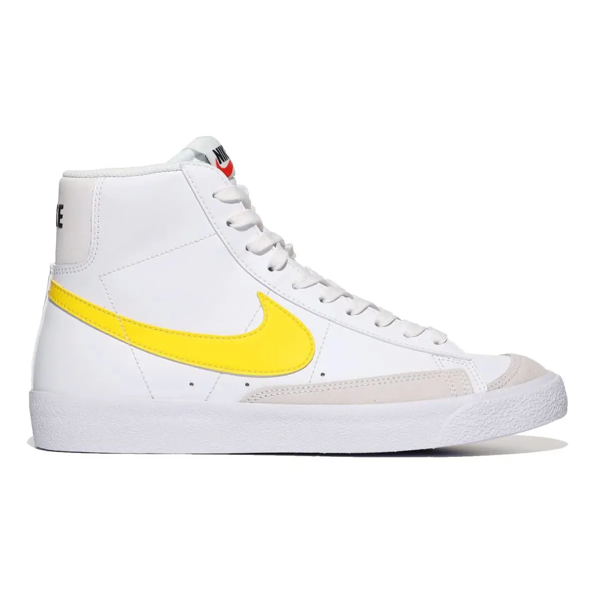 Nike shoes - Black/Gold (UPC: 195869046150) 1