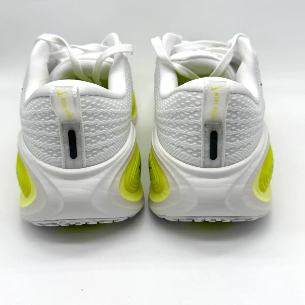 Nike shoes - Nike Vomero Plus - Vomero Plus - HV8154-106 - Multicolor (UPC: 198483530531) 3