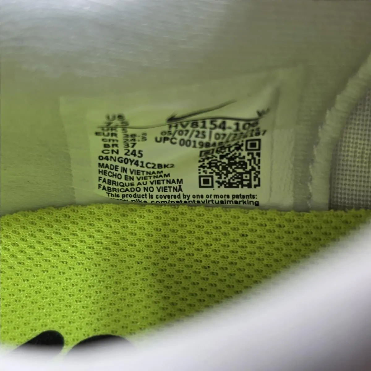 Nike shoes - Nike Vomero Plus - Vomero Plus - HV8154-106 - White 8