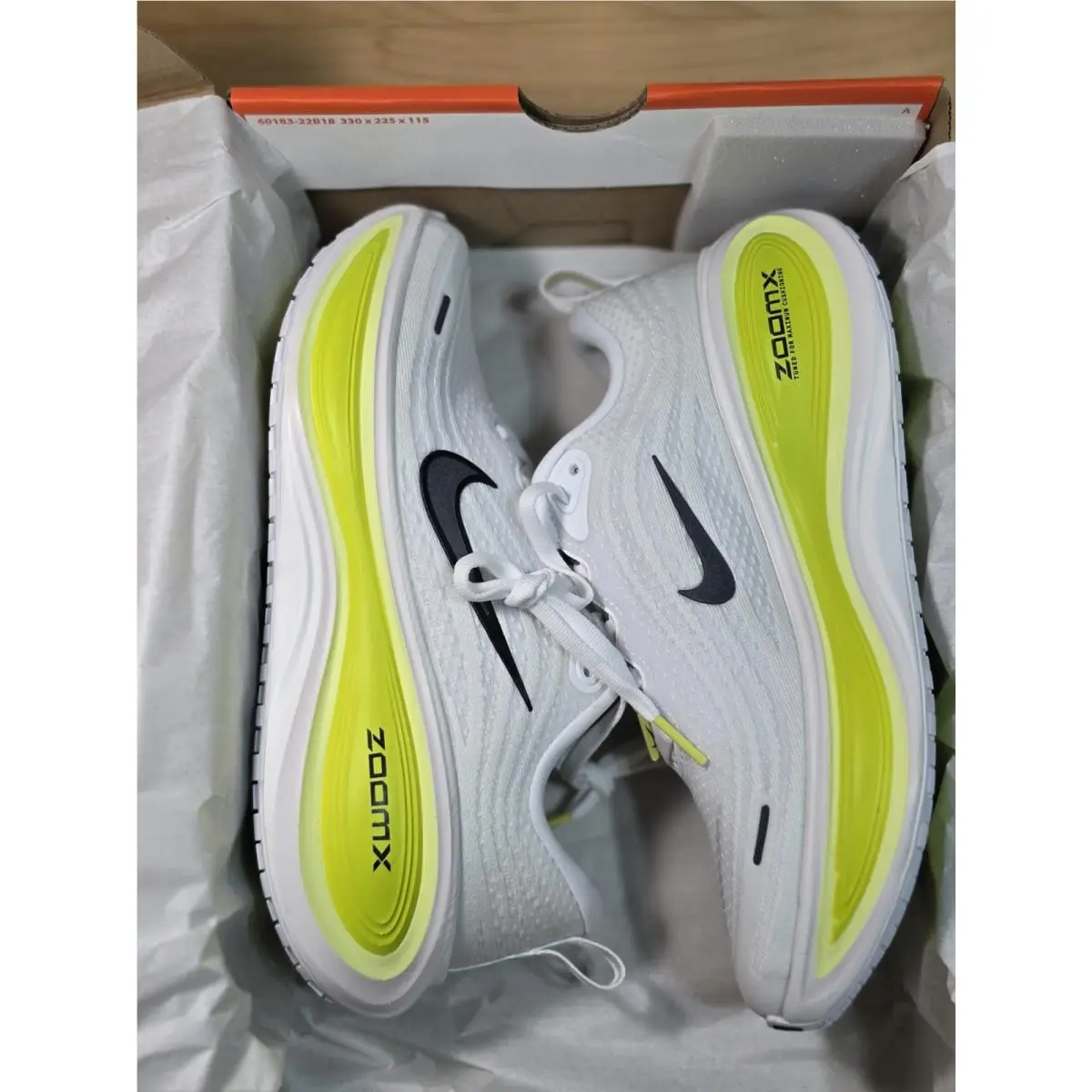 Nike shoes - Nike Vomero Plus - Vomero Plus - HV8154-106 - White 0