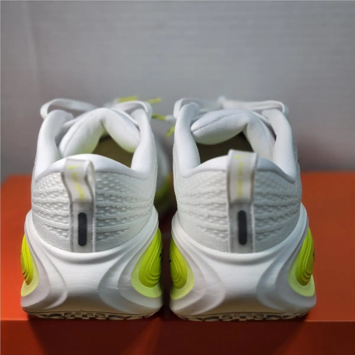Nike shoes - Nike Vomero Plus - Vomero Plus - HV8154-106 - White 2