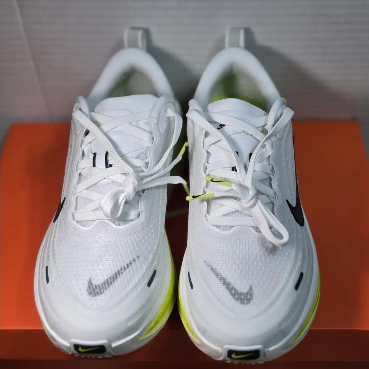 Nike shoes - Nike Vomero Plus - Vomero Plus - HV8154-106 - White 6
