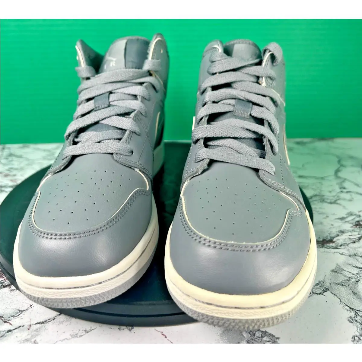 Nike shoes - Gray 3
