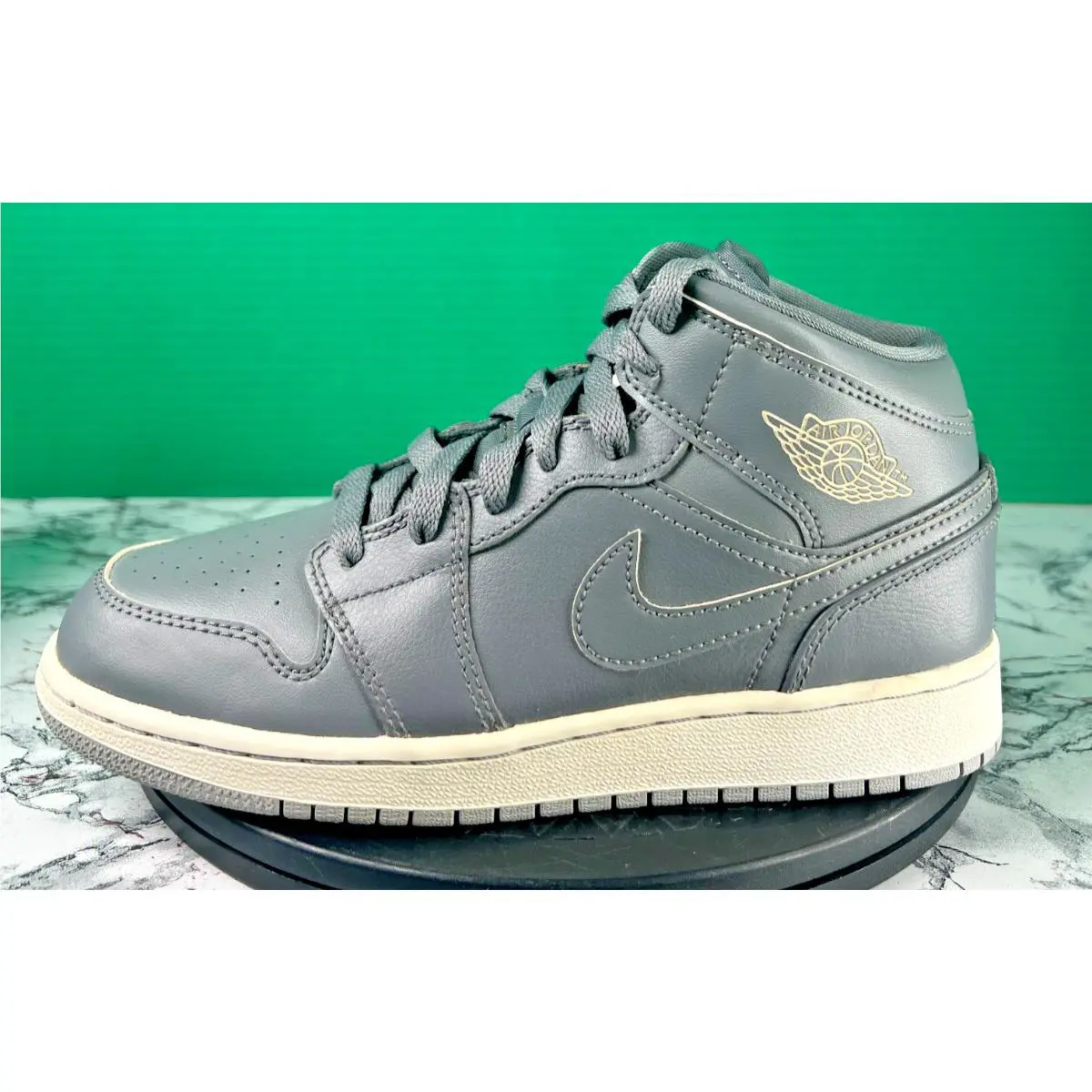 Nike shoes - Gray 7