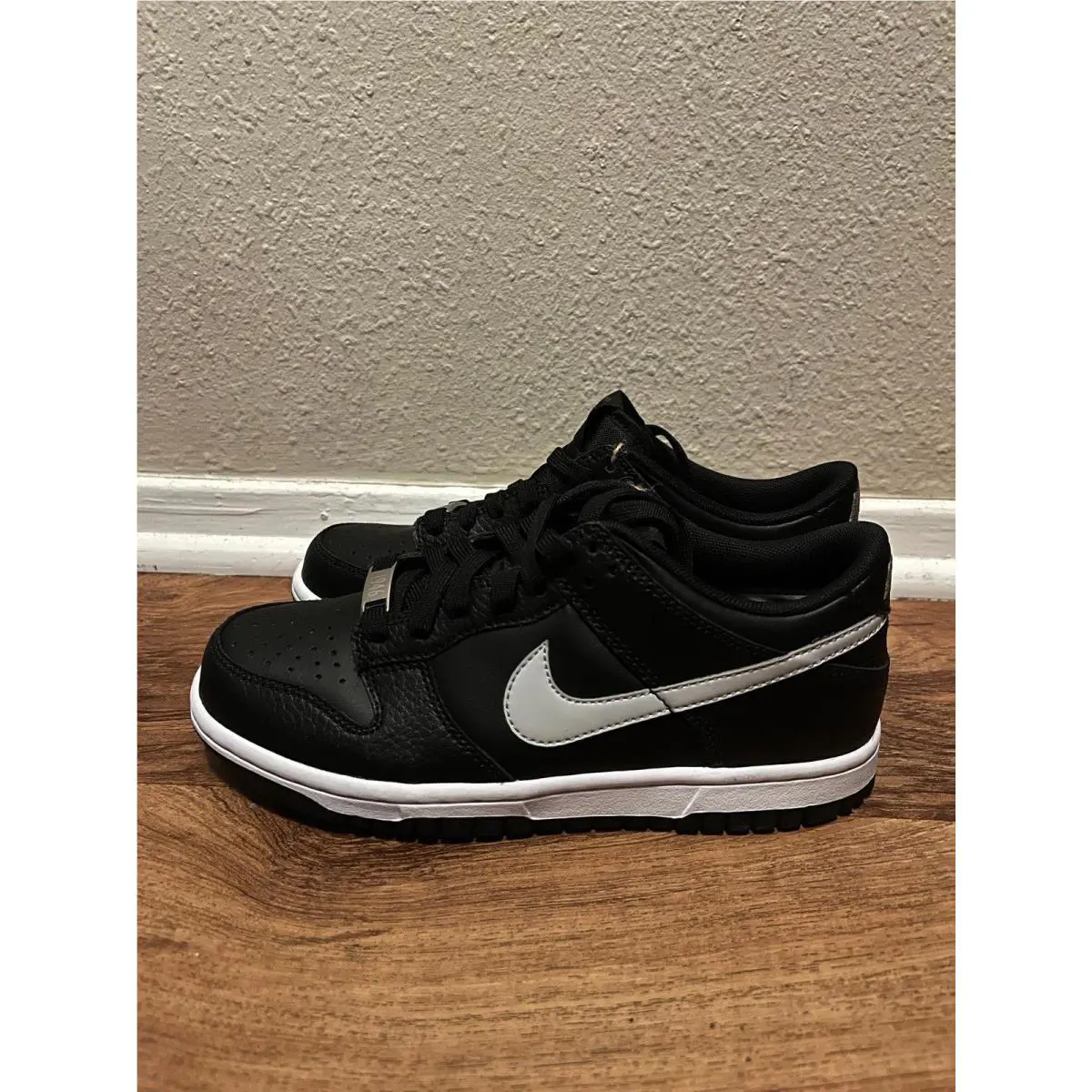 Nike shoes - NA - Black 1