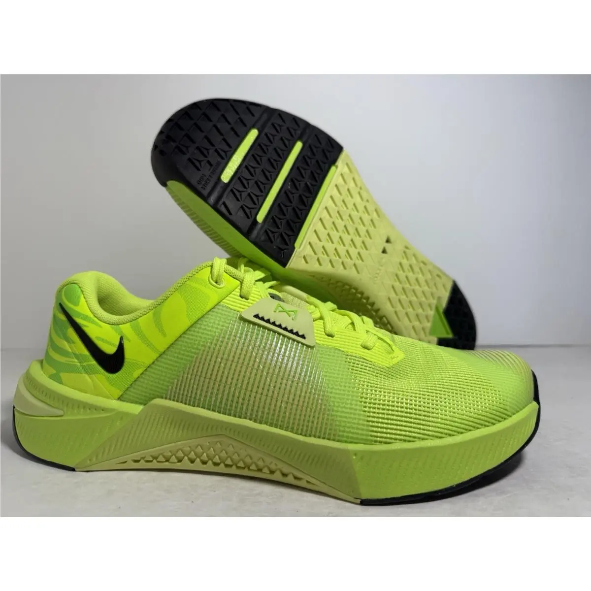 Nike Metcon 10 Amp Shoe Volt IB6545 700 Women`s Size 10 US
