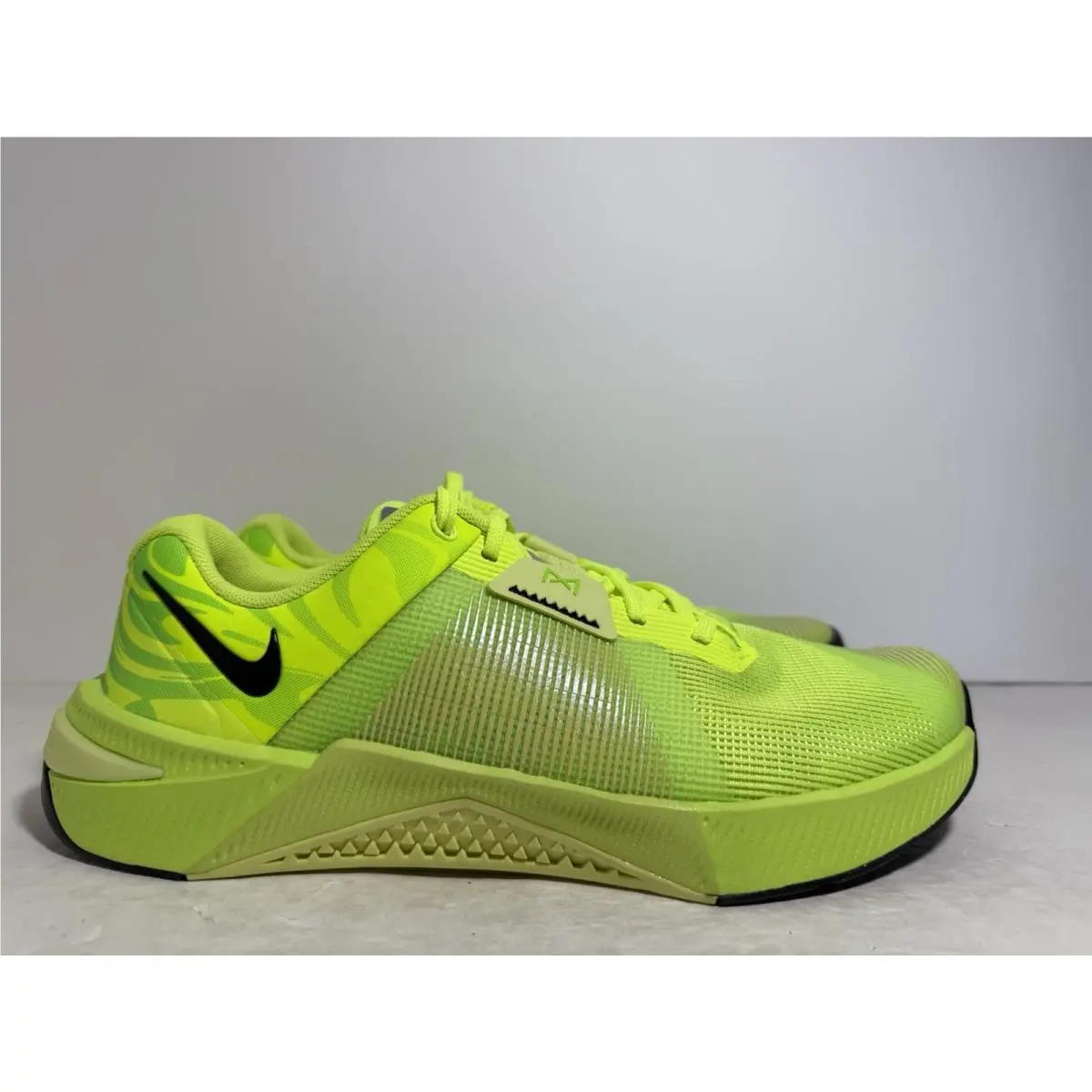 Nike shoes - Nike Metcon - Metcon - IB6545-700 - Volt 0