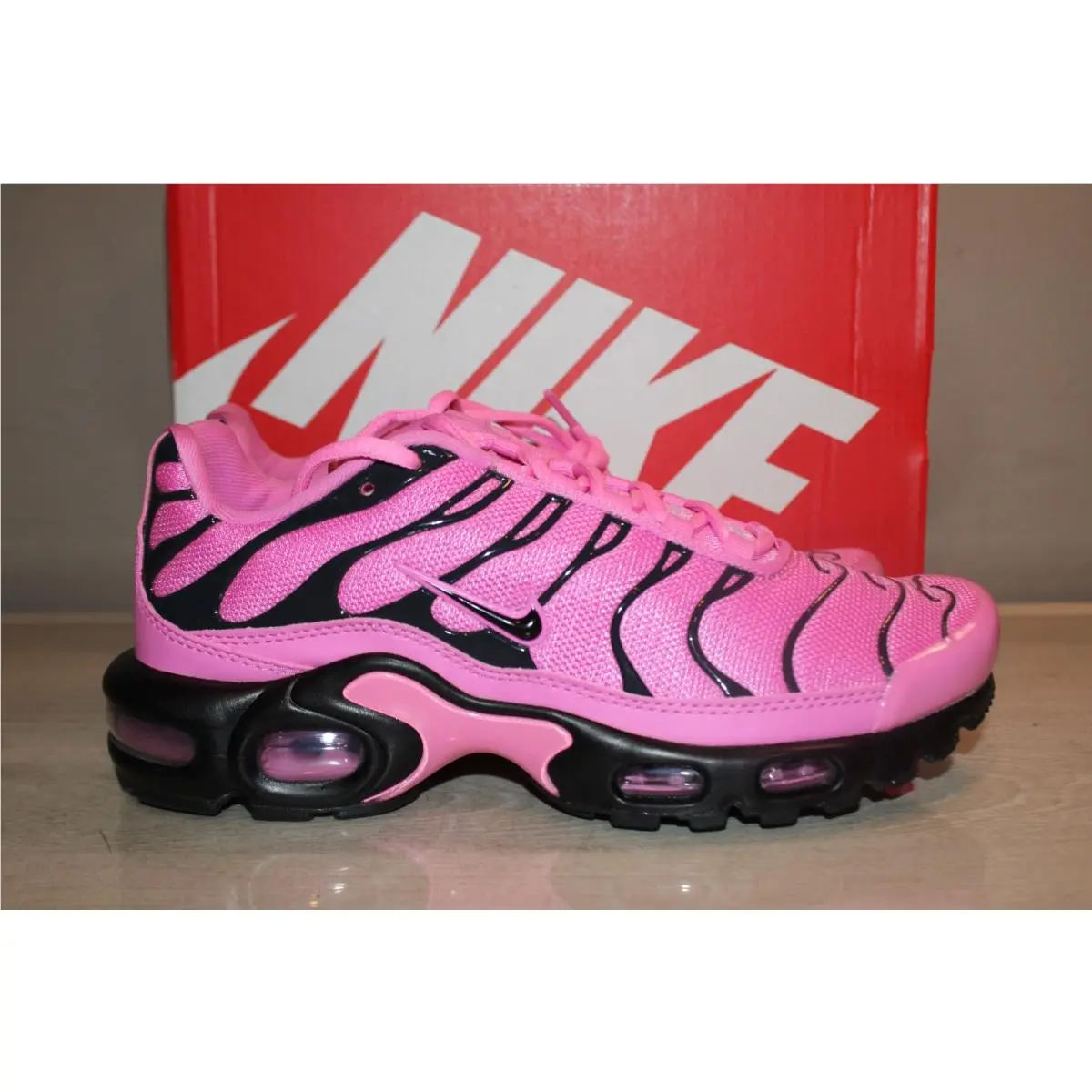 Nike shoes - Nike Air Max Plus SE - HJ9743-601 - Pink 2