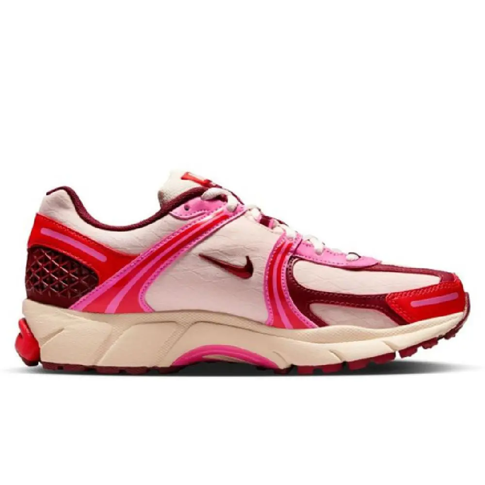 Nike shoes - IM7185640 - IM7185 640 - Light Soft Pink/LT Crimson (UPC: 198486325424) 0