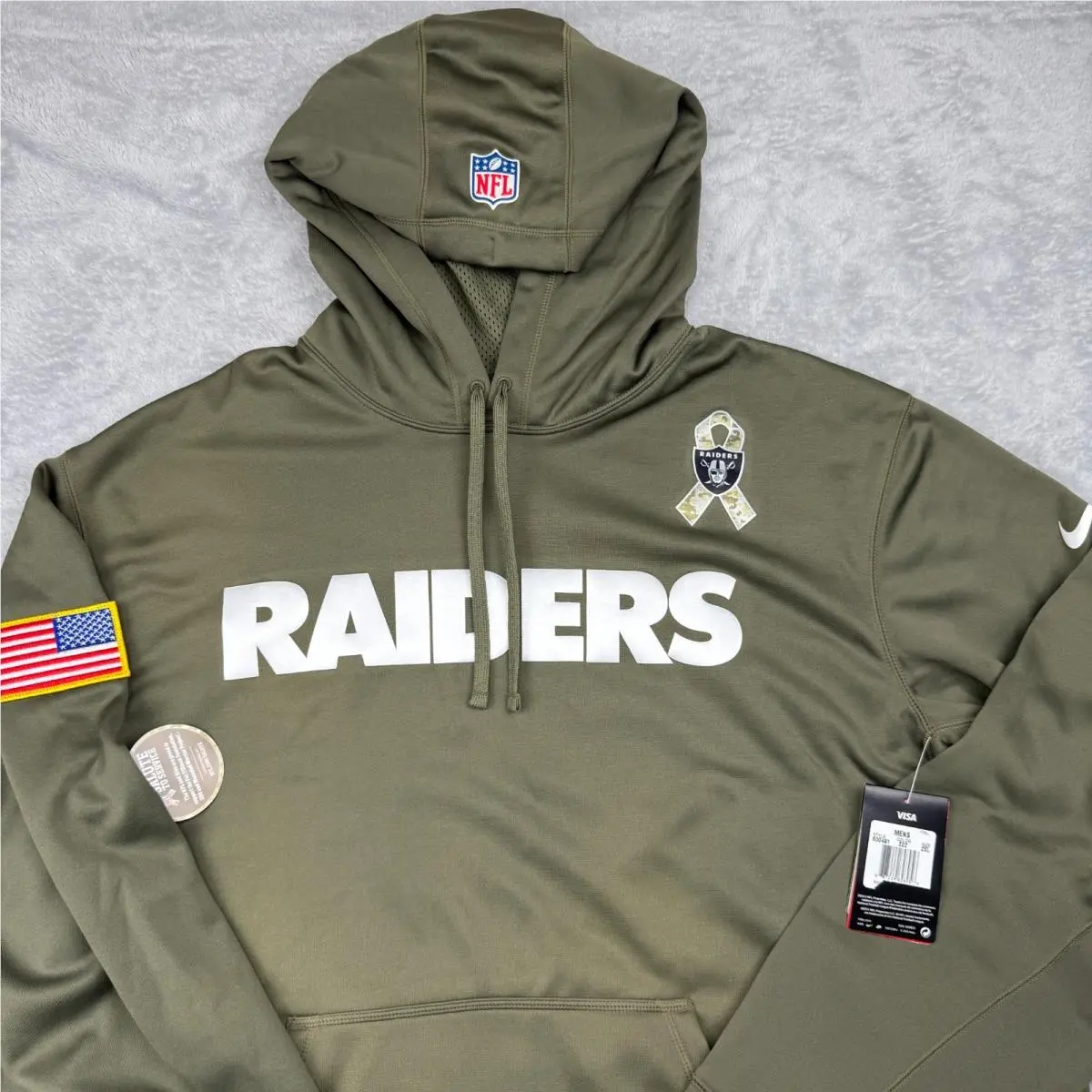Nike clothing - Green (UPC: 887229828956) 0