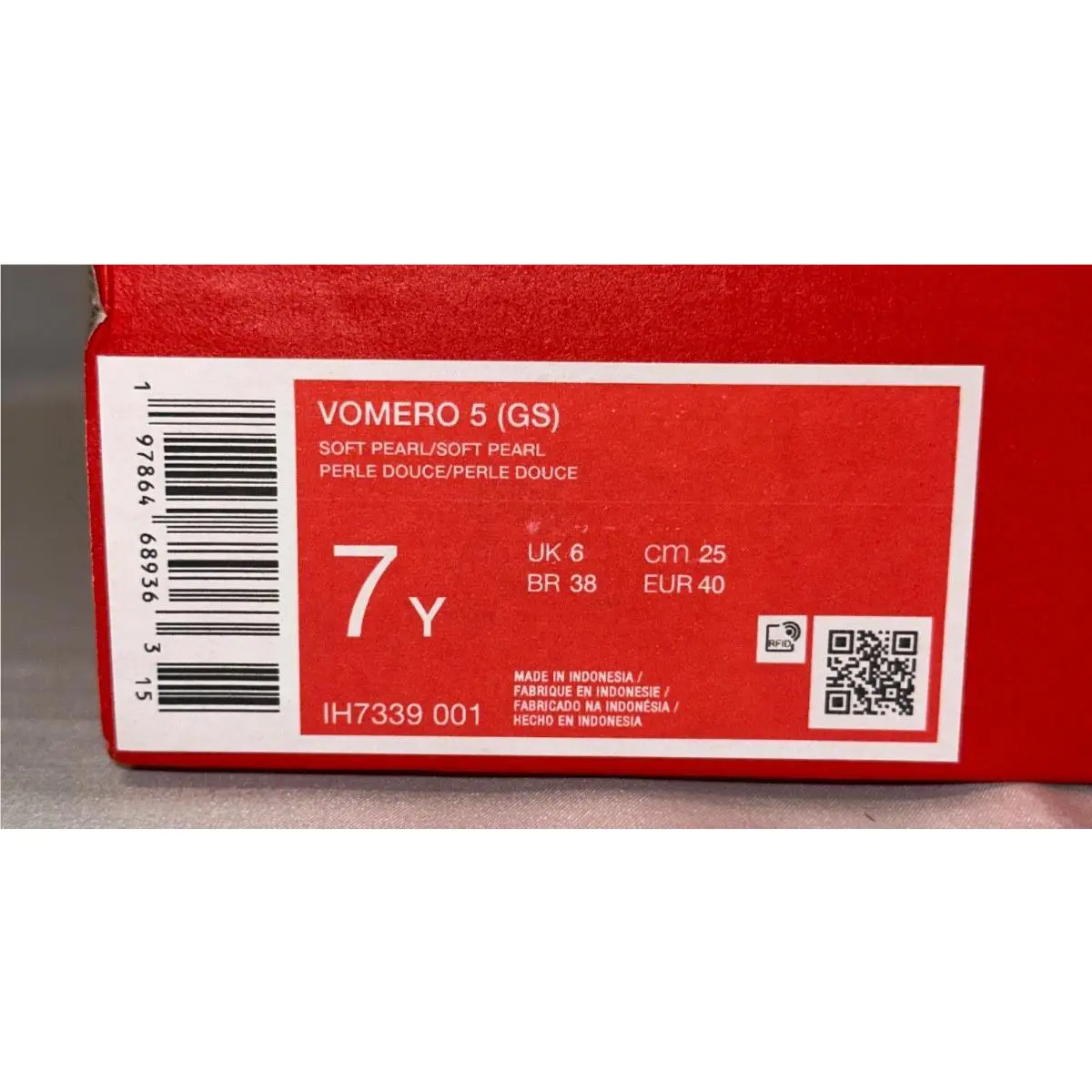 Nike shoes - Vomero 5 - Vomero - Beige 6