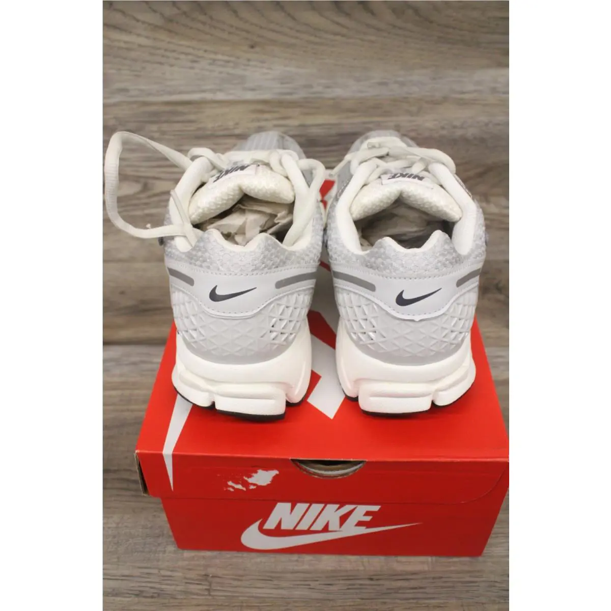 Nike shoes - Nike Zoom Vomero - Zoom Vomero - Silver 0