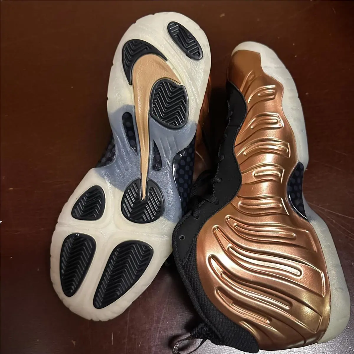Nike shoes - NA - Brown 1