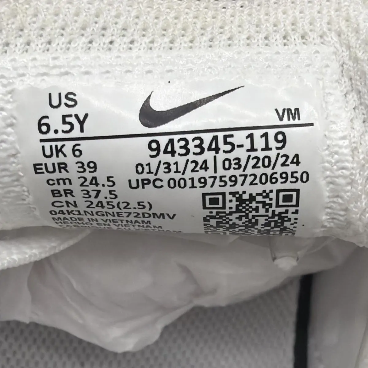 Nike shoes - 943345 119 - White 5