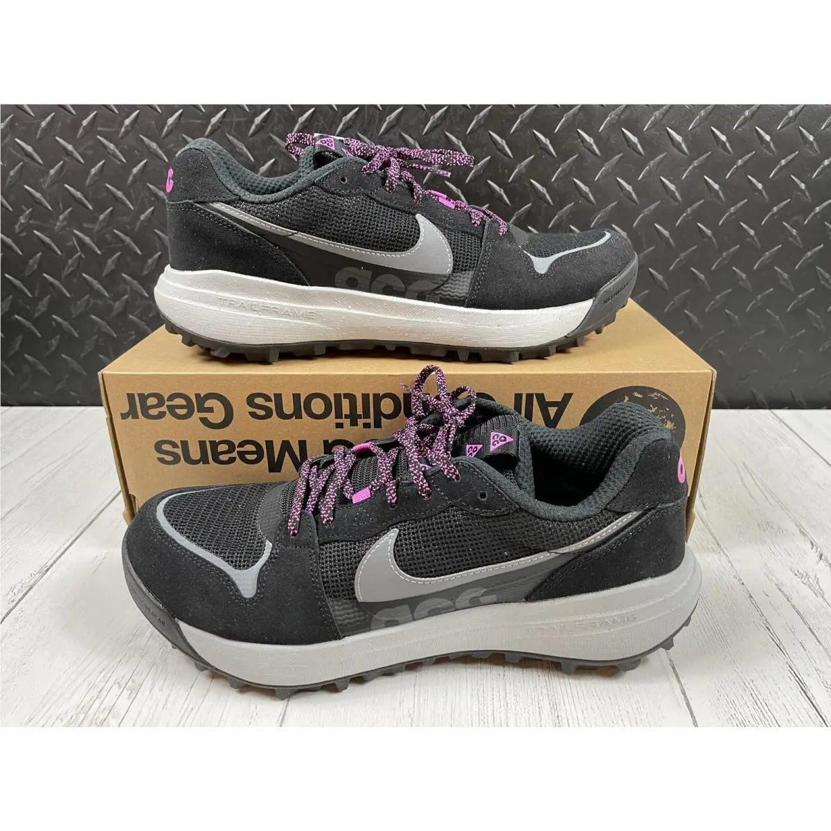 Nike shoes - Nike ACG Lowcate - ACG Lowcate - DM8019-002 - Black 0