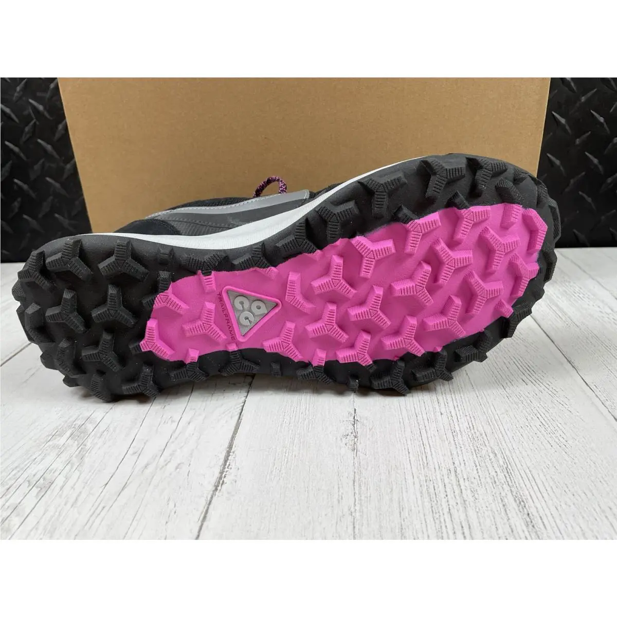Nike shoes - Nike ACG Lowcate - ACG Lowcate - DM8019-002 - Black 9