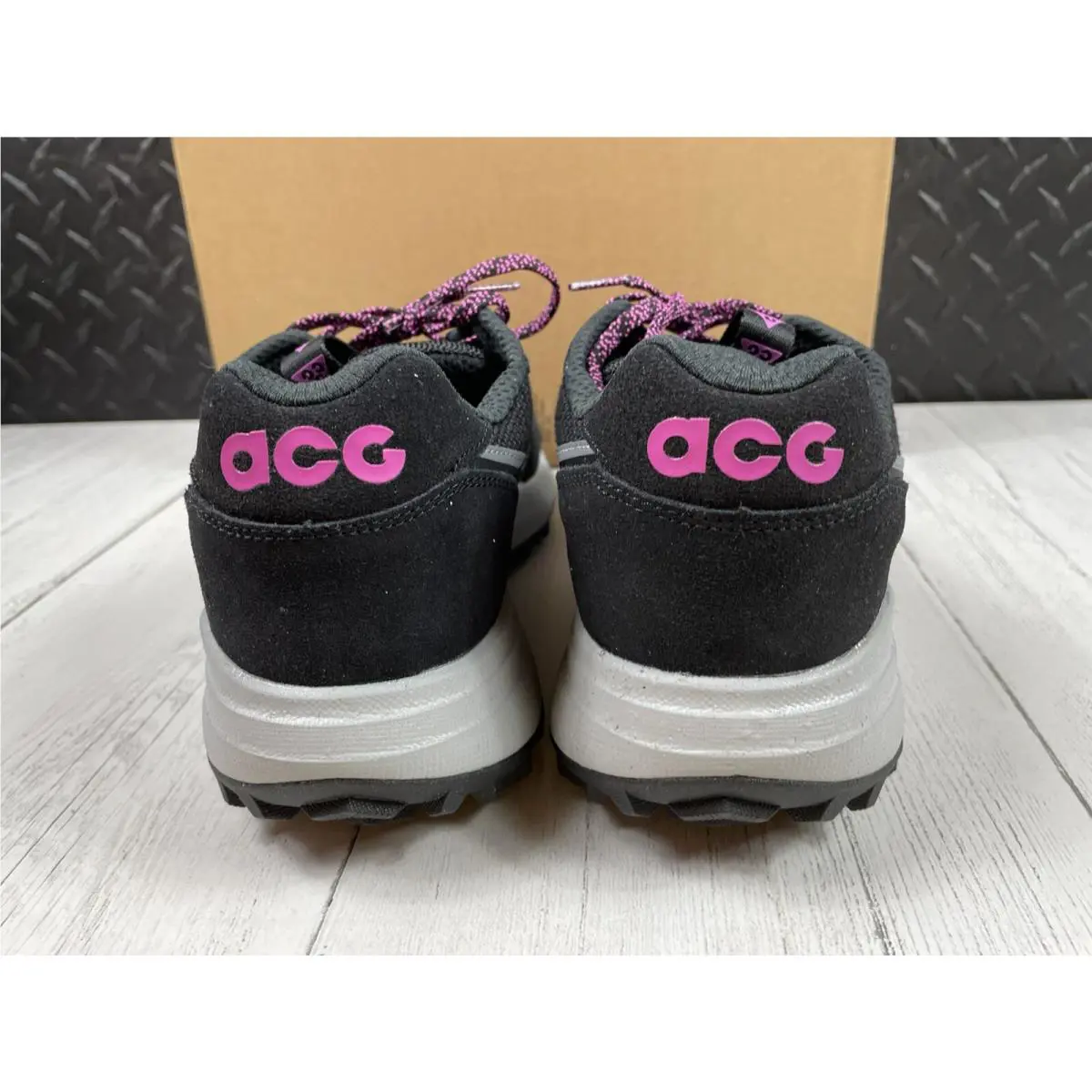 Nike shoes - Nike ACG Lowcate - ACG Lowcate - DM8019-002 - Black 5